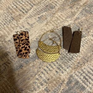 Gold and Brown Textured Earrings Set